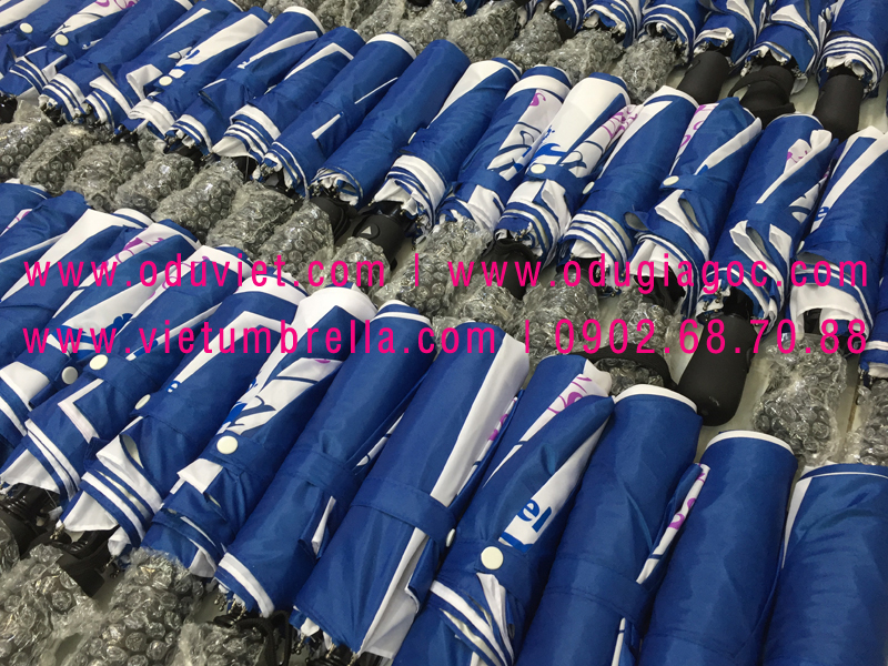 xưởng sản xuất ô dù cầm tay in logo quảng cáo